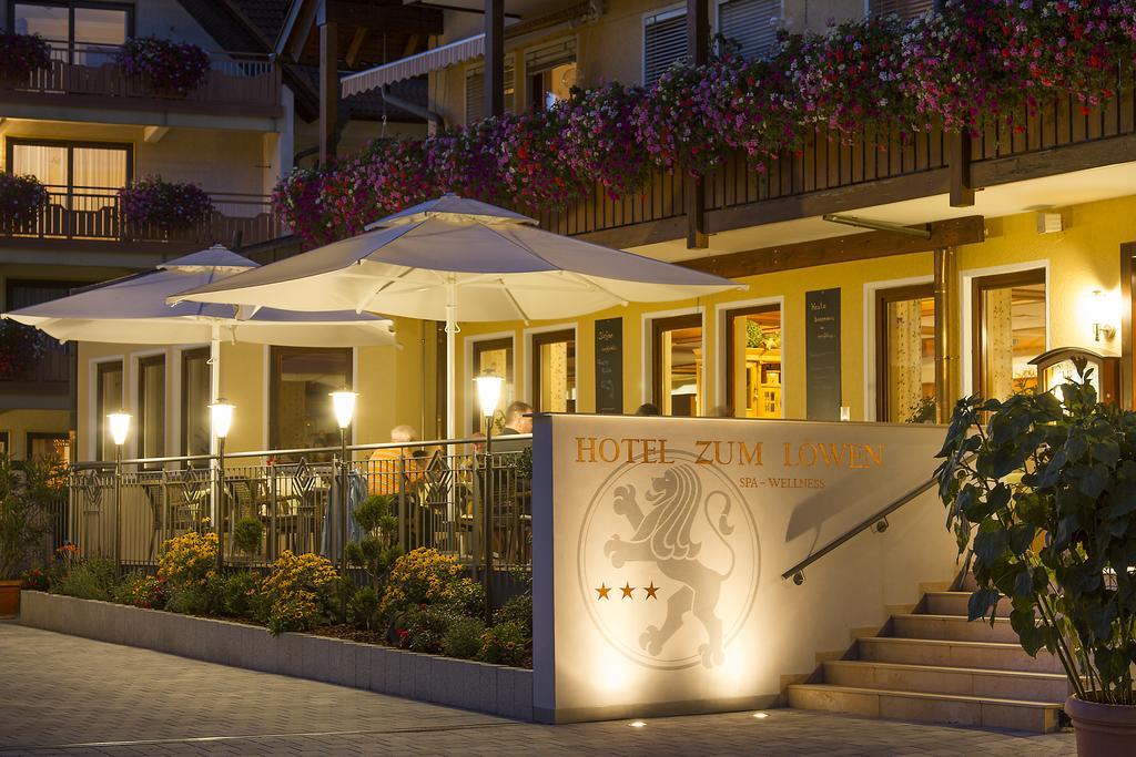 Gasthof - Hotel Zum Loewen Schwabthal エクステリア 写真